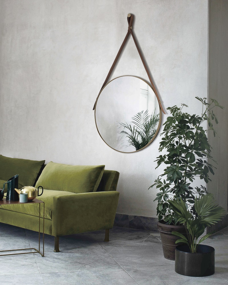 YS57142	Wall-hung LED Bathroom mirror, brass frame mirror with leather belt
