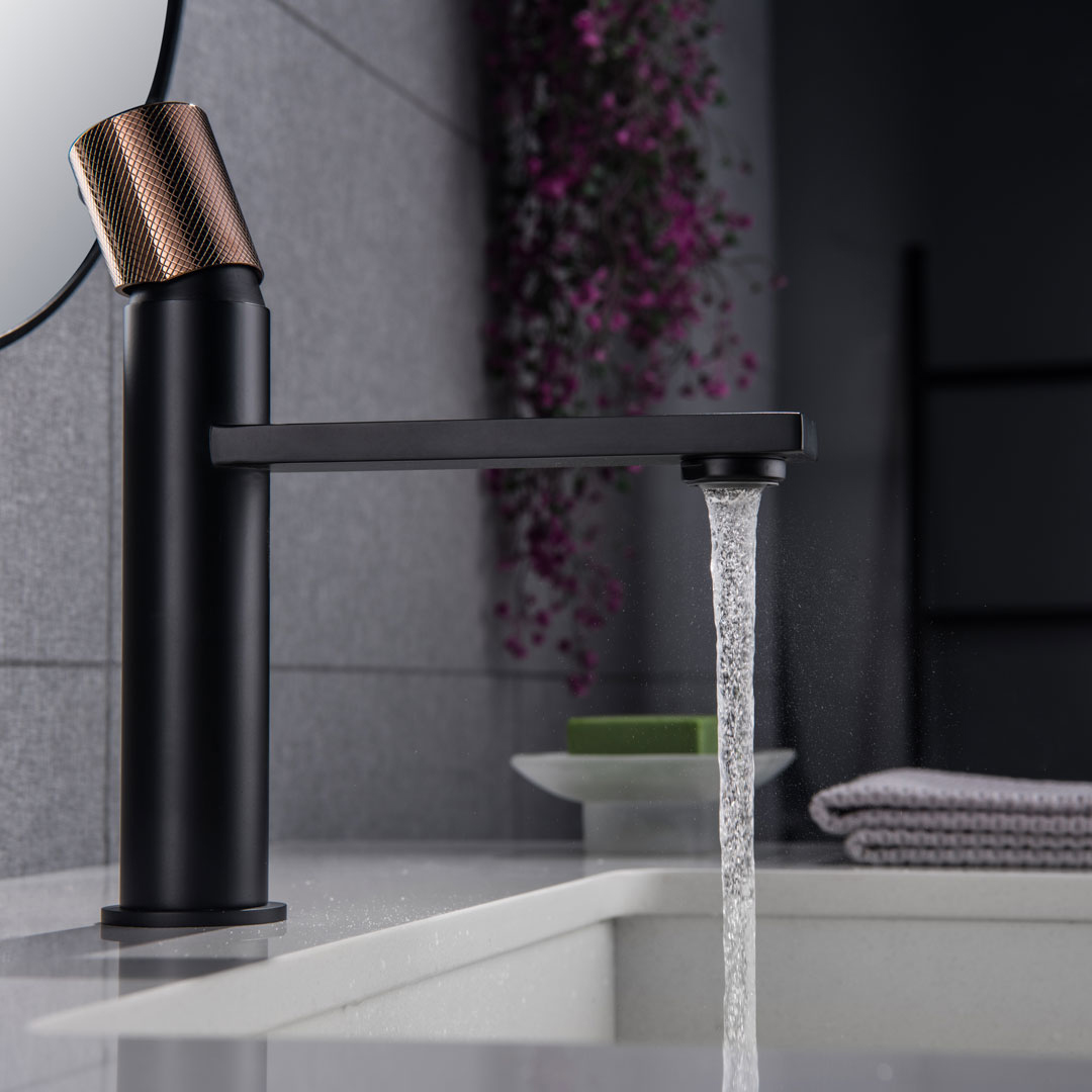 How About Installing The Bathtub Faucet Into A Floor-standing Style?